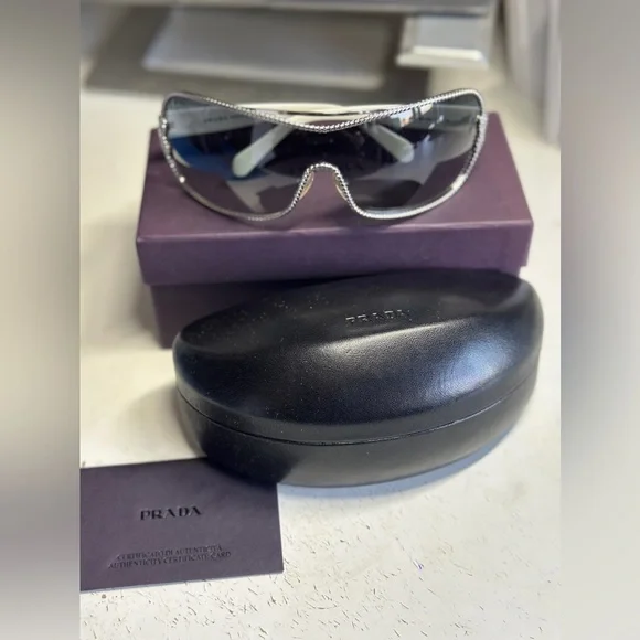 Prada | Accessories | Vintage 207 Prada Sunglasses Like New  display picture 1